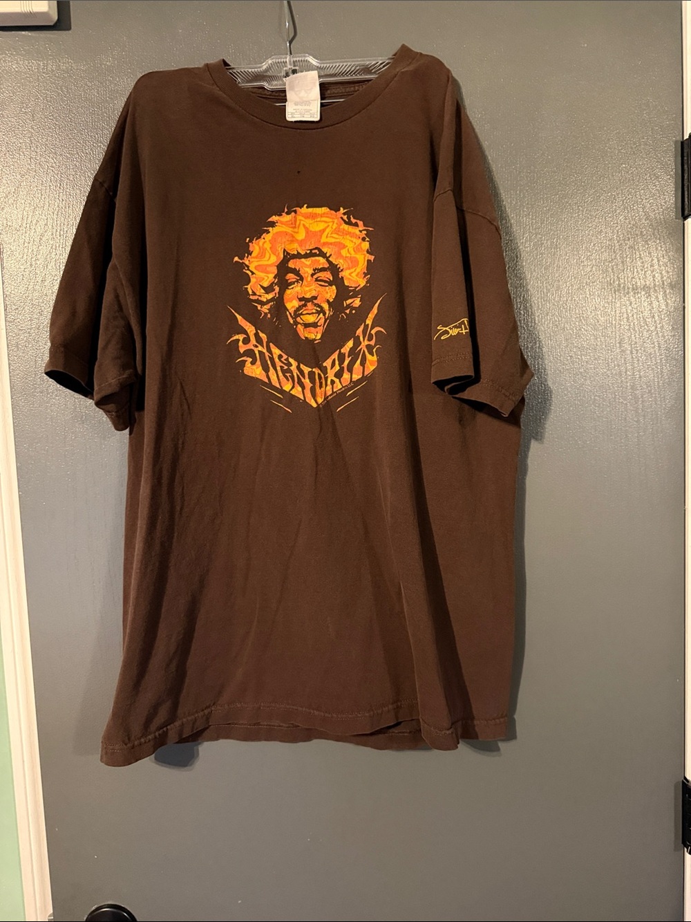Vintage Jimi Hendrix 2004 brown t-shirt